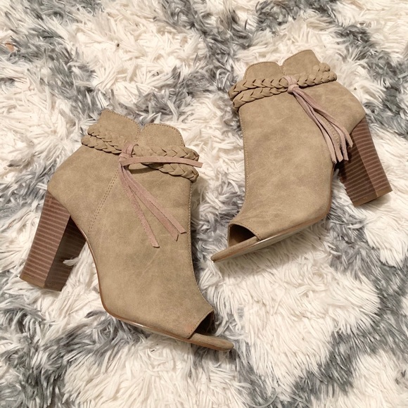 XOXO Shoes - XOXO Heels